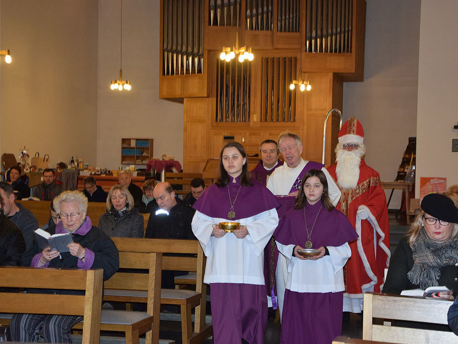 Der heilige Nikolaus in "Heilig Kreuz" Zierenberg